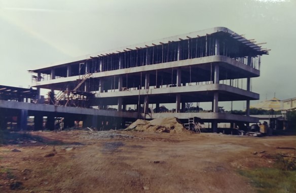 Prefeitura de Montes Claros — Construção do prédio da Prefeitura